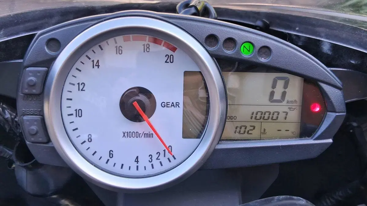 Kawasaki Ninja 600 ZX-6R (2007 - 08)  (8)