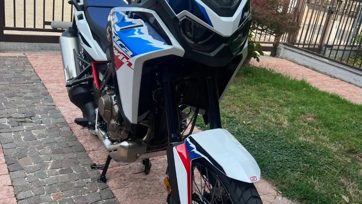 Honda Africa Twin CRF 1100L (2024 - 26)  (2)
