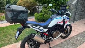 Honda Africa Twin CRF 1100L (2024 - 26)  (5)