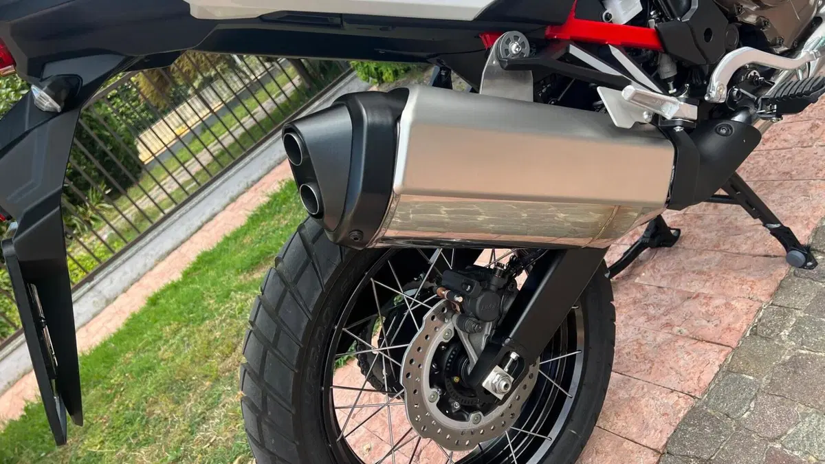 Honda Africa Twin CRF 1100L (2024 - 26)  (9)