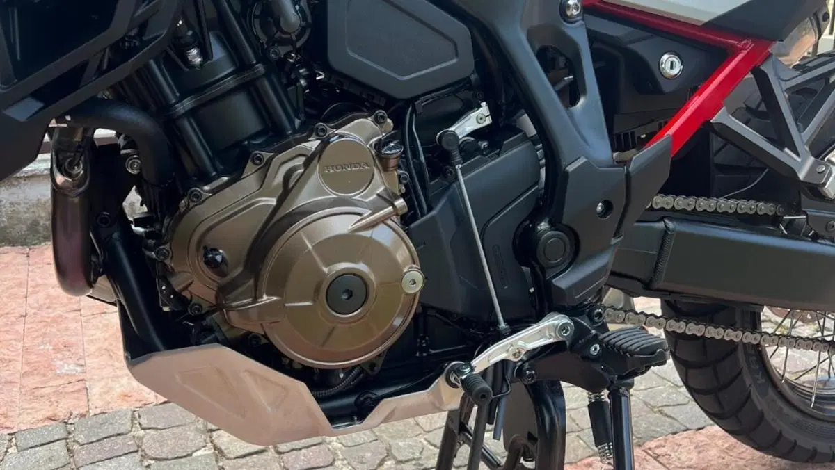 Honda Africa Twin CRF 1100L (2024 - 26)  (15)