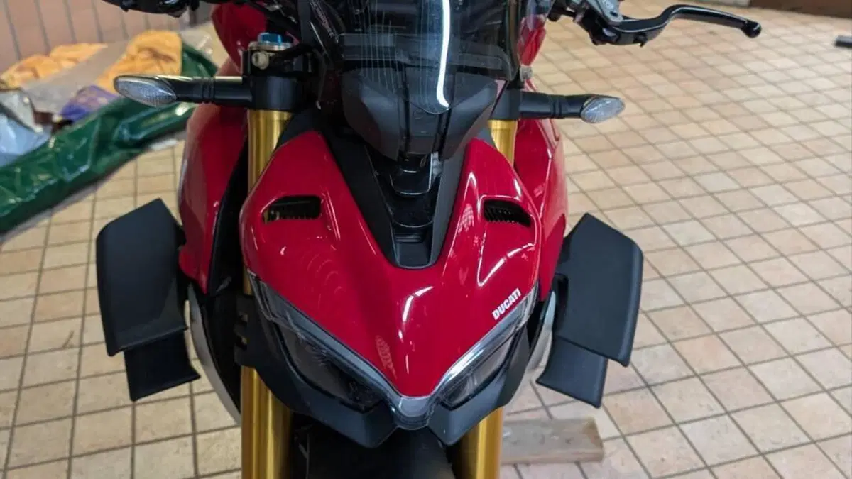 Ducati Streetfighter V4 1100 S (2021 - 22)  (4)
