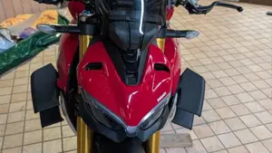 Ducati Streetfighter V4 1100 S (2021 - 22)  (4)