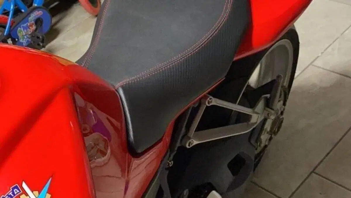 MV Agusta Brutale 750 S (2002 - 06)  (3)