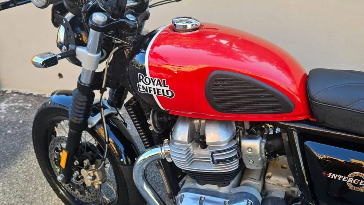 Royal Enfield Interceptor 650 (2019 - 20)  (2)