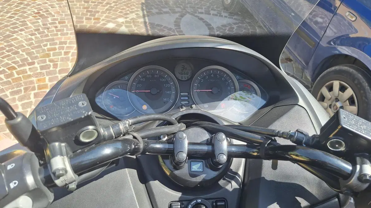 Honda Forza 300 ABS (2013 - 17)  (2)