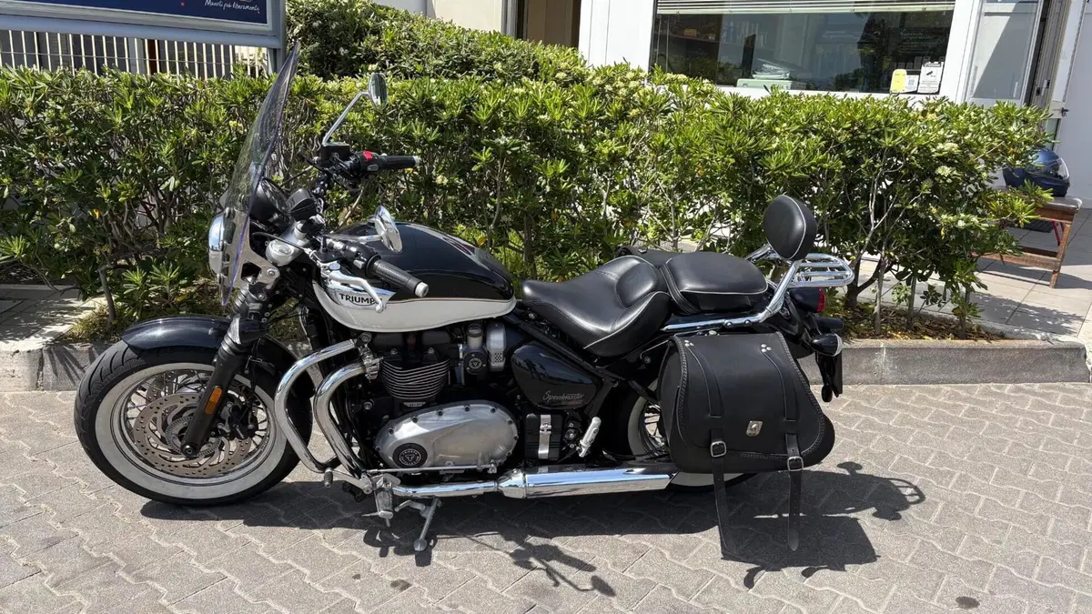 Triumph Bonneville Speedmaster 1200 (2021 - 25)  (2)