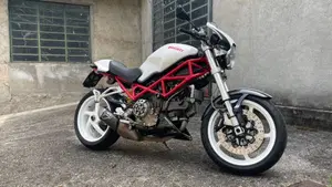 Ducati Monster S2R 1000 