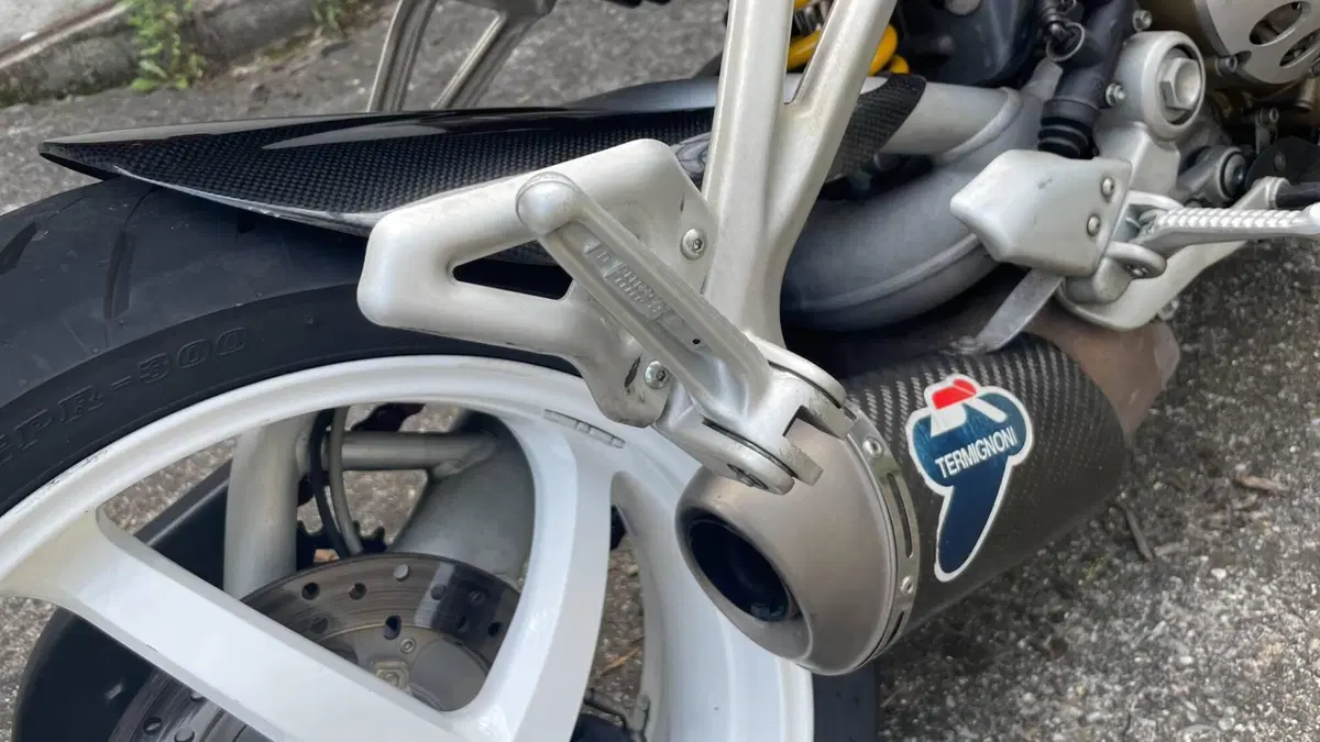 Ducati Monster S2R 1000  (6)