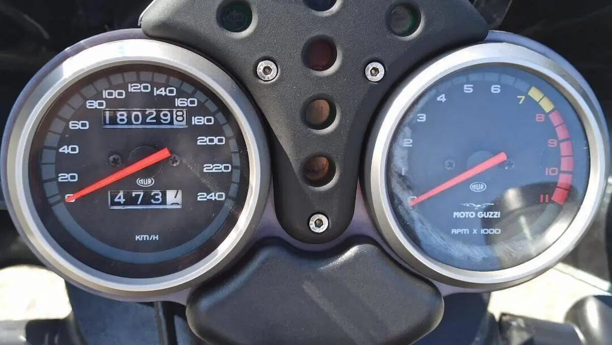 Moto Guzzi V11 Sport Ballabio (2003 - 06)  (3)
