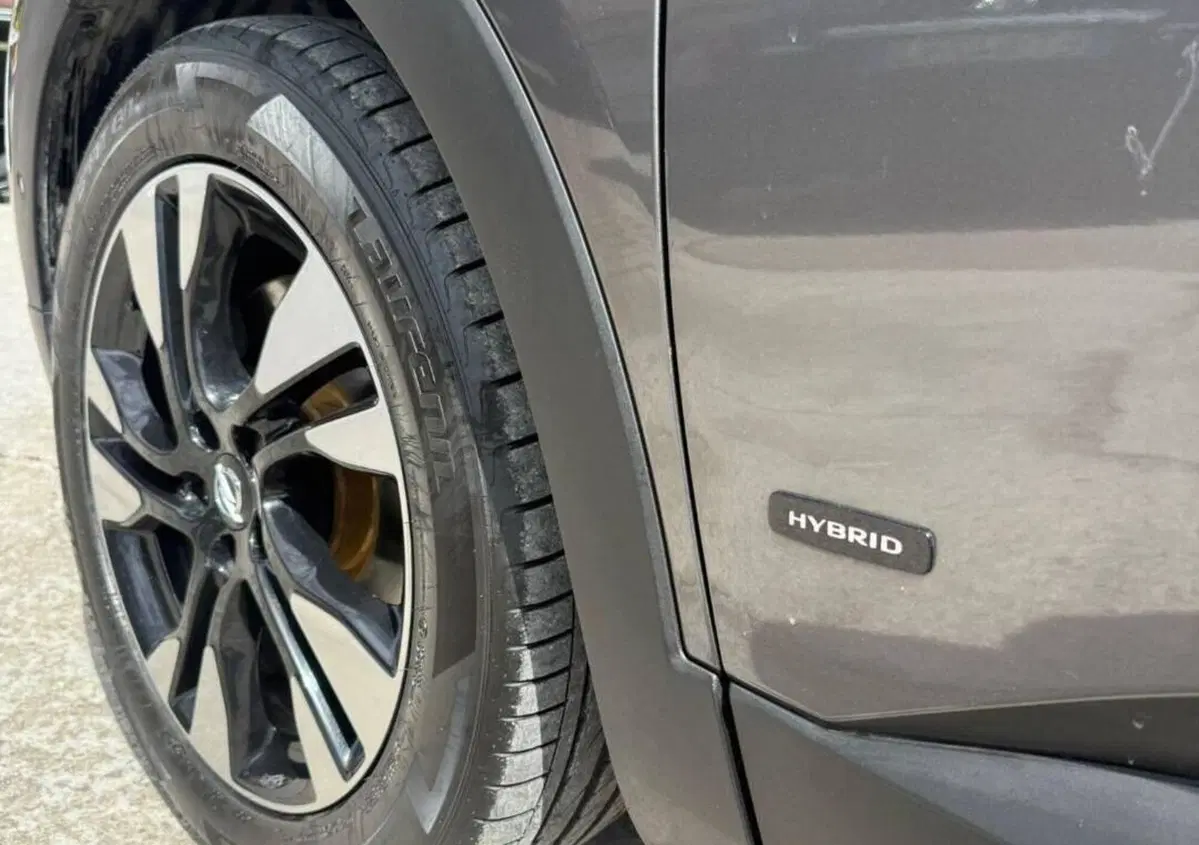 Opel Grandland X 1.6 Hybrid Plug-in aut. AWD Elegance (2)