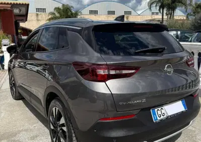 Opel Grandland X 1.6 Hybrid Plug-in aut. AWD Elegance (3)
