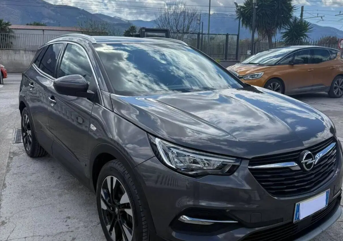 Opel Grandland X 1.6 Hybrid Plug-in aut. AWD Elegance (7)