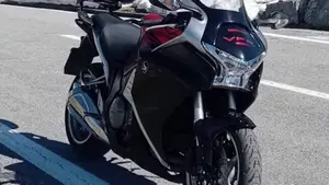 Honda VFR 1200 F ABS (2009 - 16)  (17)