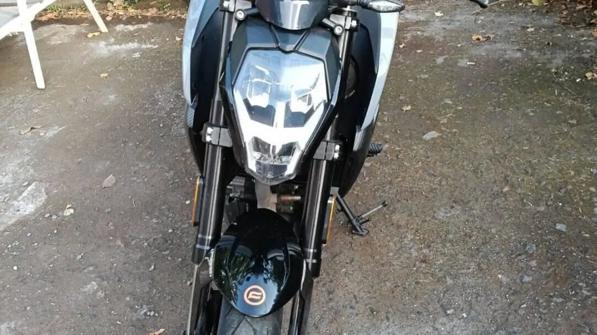 CFMOTO 300NK (2021 - 26)  (2)