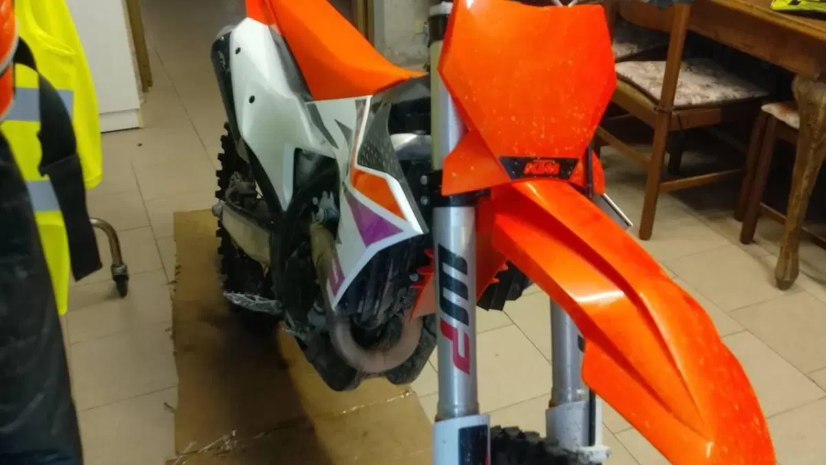 KTM 250 SX-F (2024)  (7)
