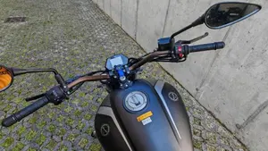 Benelli 502 C (2021 - 25)  (12)