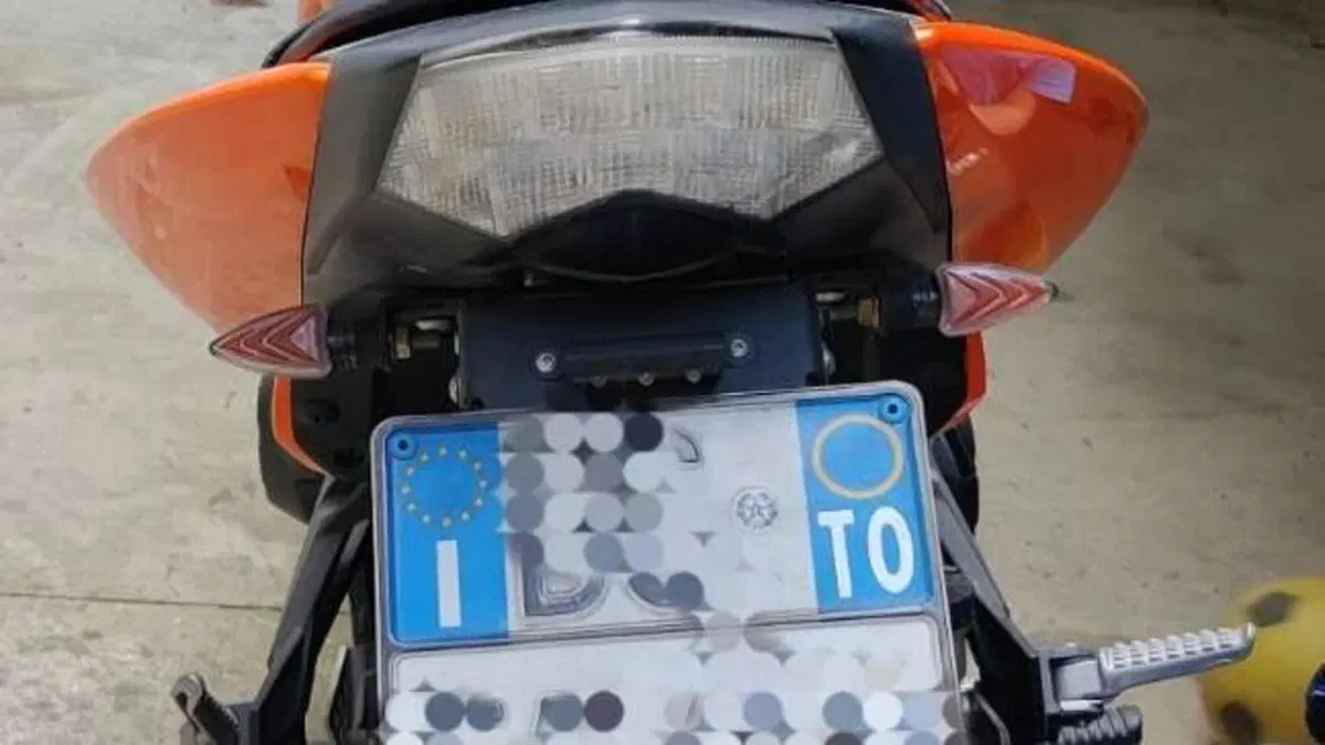 Kawasaki Z 750 (2007 - 14)  (14)