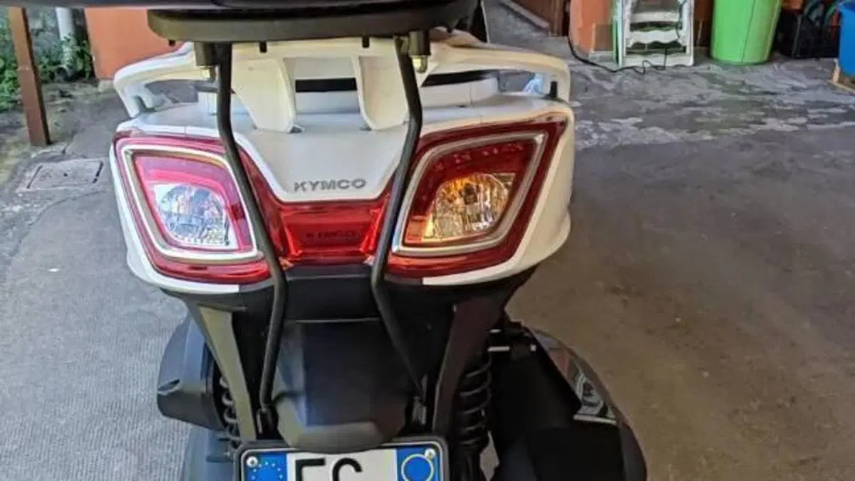 Kymco Downtown 350i ABS (2016 - 20)  (3)