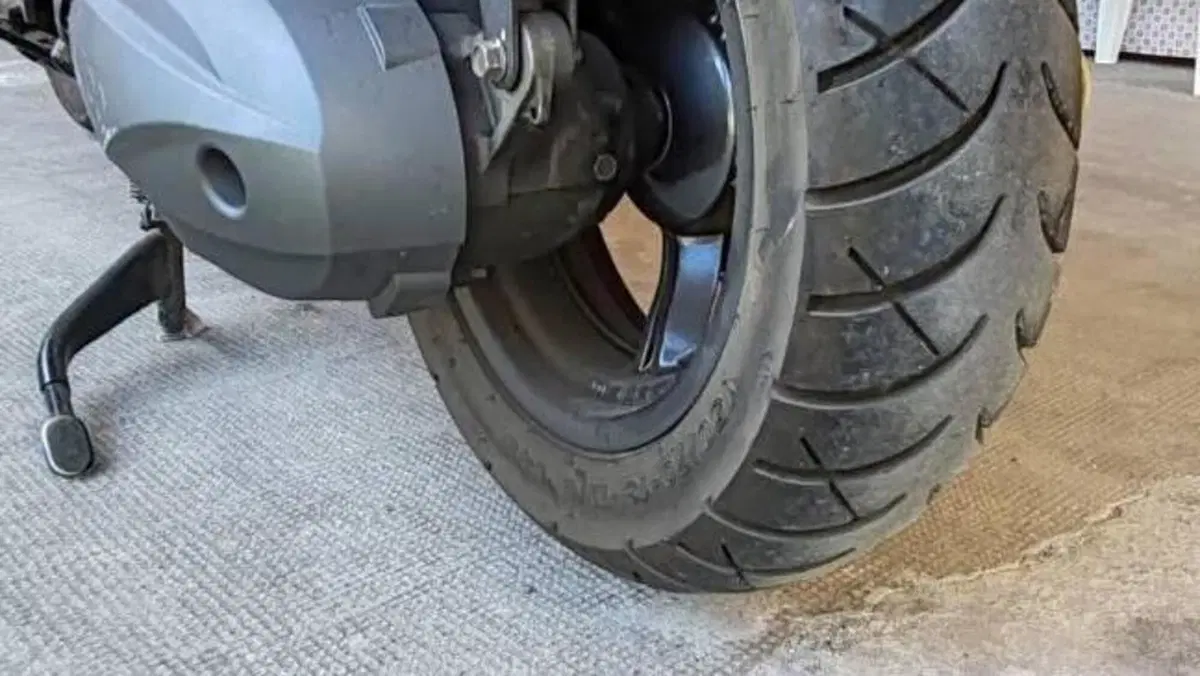 Kymco Downtown 350i ABS (2016 - 20)  (10)