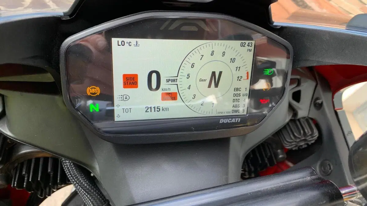 Ducati Panigale V2 Bayliss 1st Championship 20th Anniversary (2021 - 24)  (3)