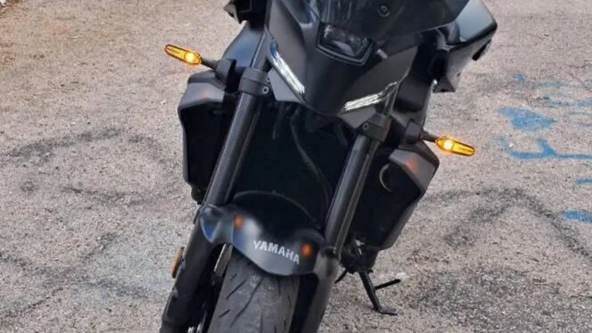 Yamaha MT-09 Y-AMT (2024 - 26) 