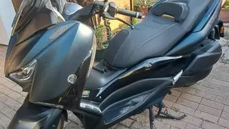 Yamaha X-Max 300 Tech Max (2021 - 24) usata