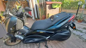 Yamaha X-Max 300 Tech Max (2021 - 24)  (2)