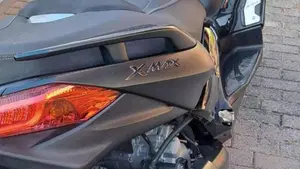 Yamaha X-Max 300 Tech Max (2021 - 24)  (5)
