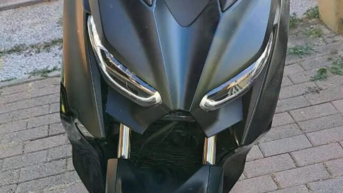 Yamaha X-Max 300 Tech Max (2021 - 24)  (6)