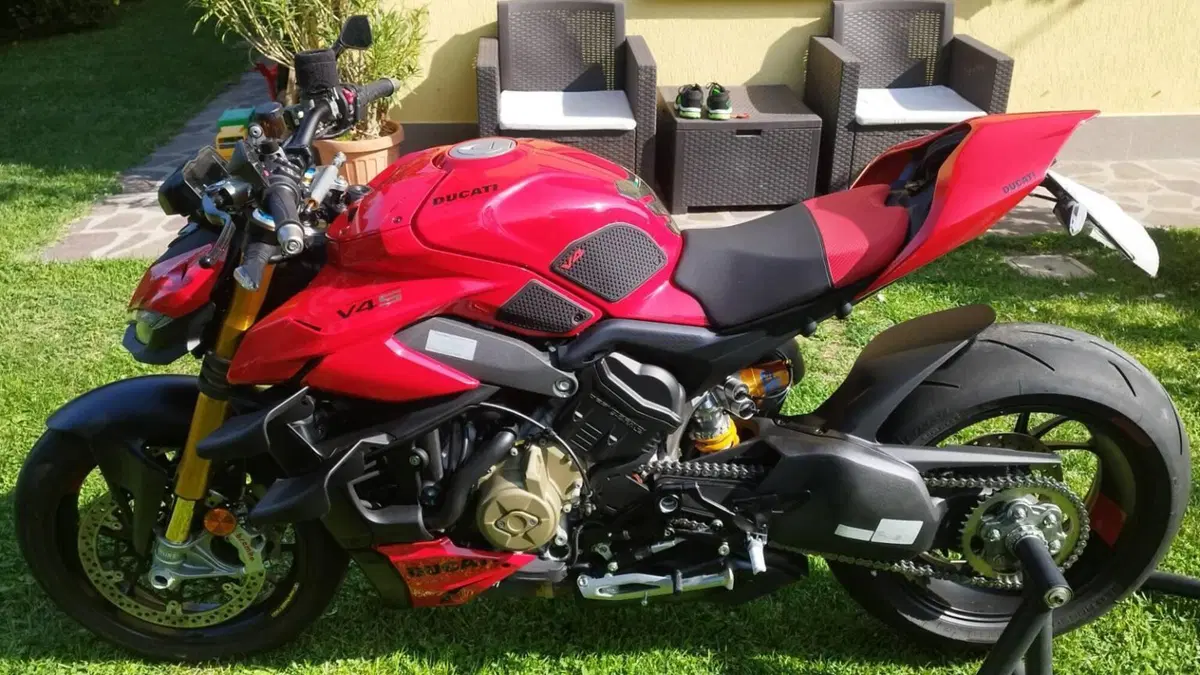 Ducati Streetfighter V4 S (2023 - 24)  (3)