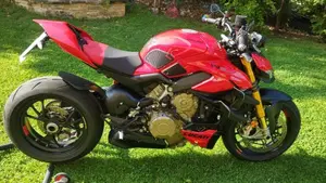 Ducati Streetfighter V4 S (2023 - 24) 