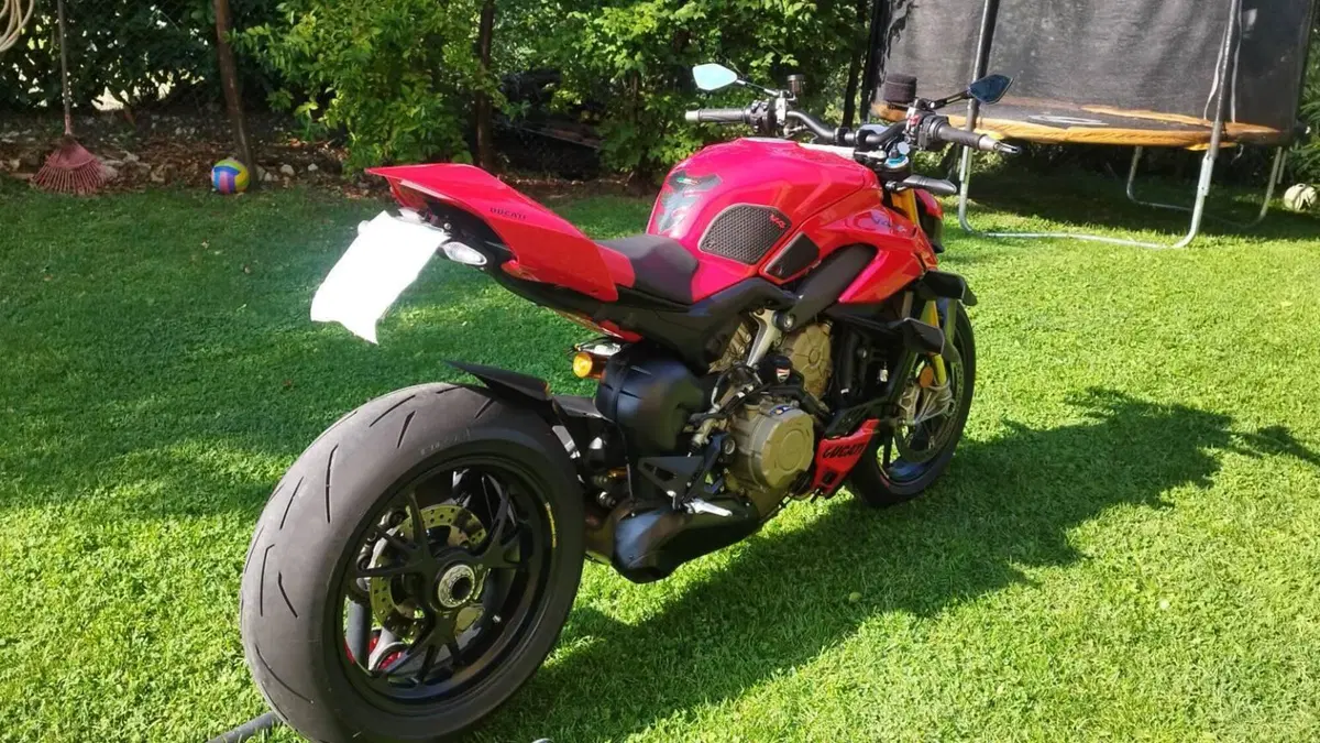 Ducati Streetfighter V4 S (2023 - 24)  (4)