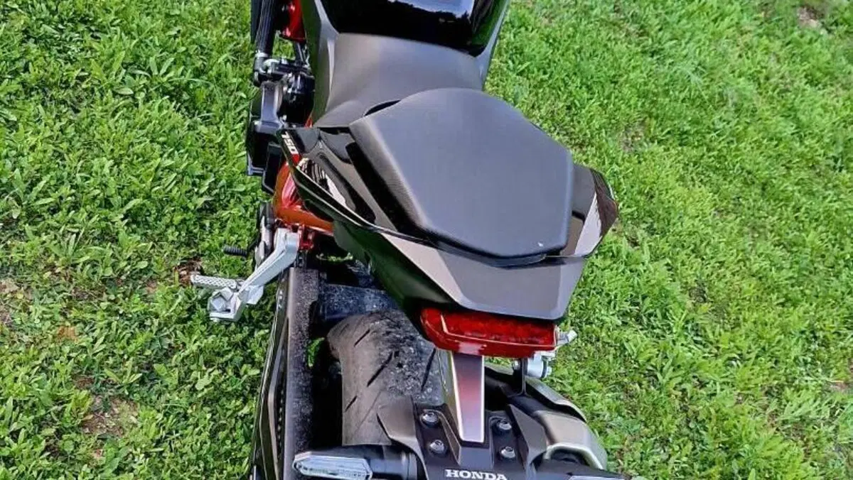 Honda CB 750 Hornet (2023 - 24)  (4)