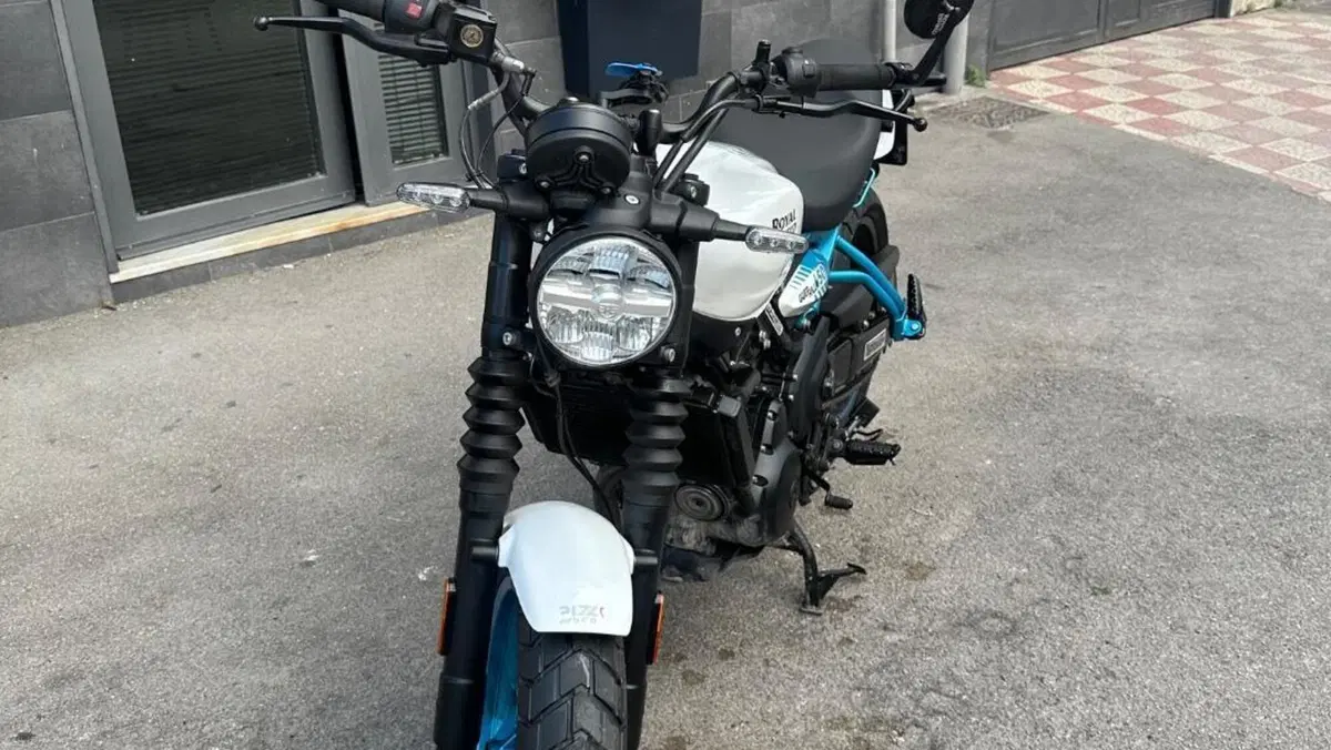 Royal Enfield Guerrilla 450 (2024 - 26)  (5)