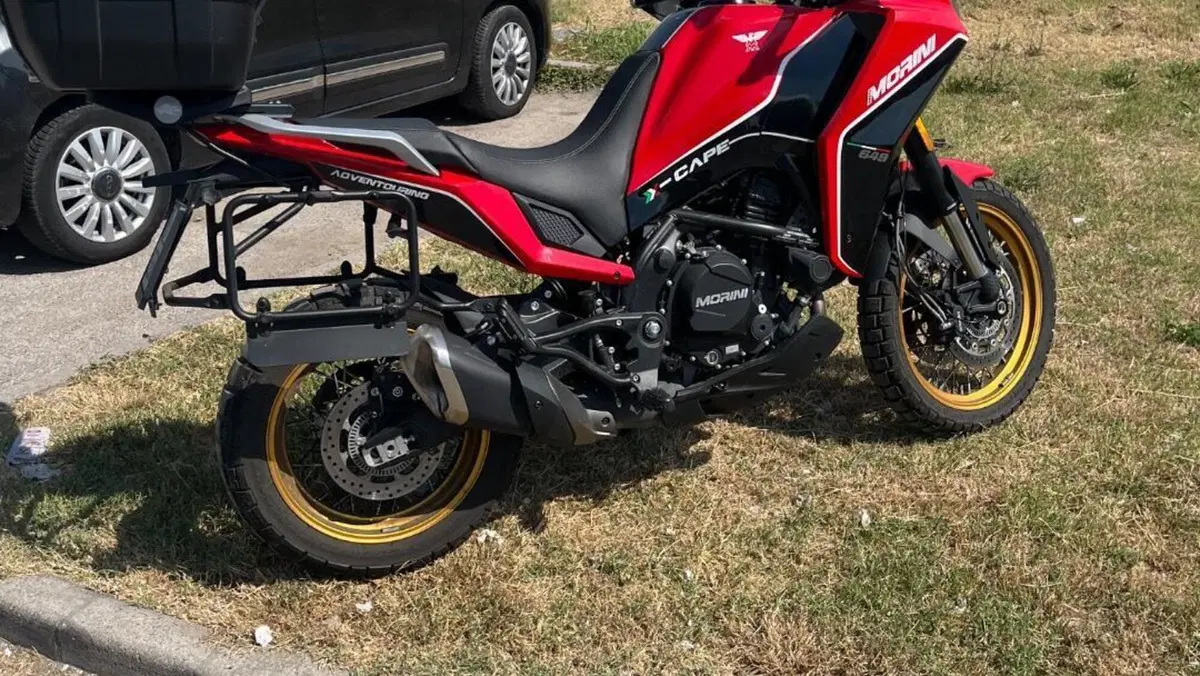 Moto Morini X-Cape 650 Gold Wheels Edition (2022 - 26)  (2)