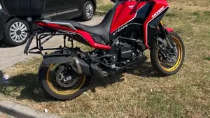 Moto Morini X-Cape 650 Gold Wheels Edition (2022 - 26)  (2)