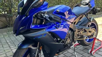 Yamaha YZF R1 (2020 - 25) usata