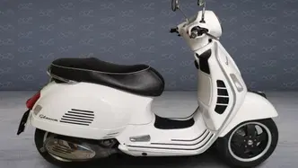 Vespa GTS 300 (2010 - 14) usata
