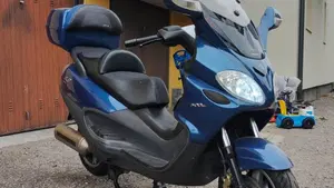 Piaggio X9 500 Evolution  (2)