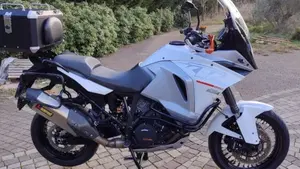 KTM 1290 Super Adventure (2015 - 16)  (4)