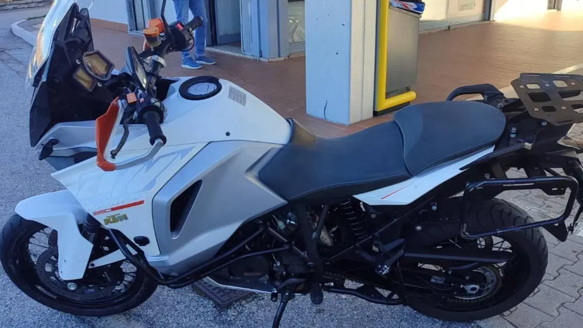 KTM 1290 Super Adventure (2015 - 16)  (10)