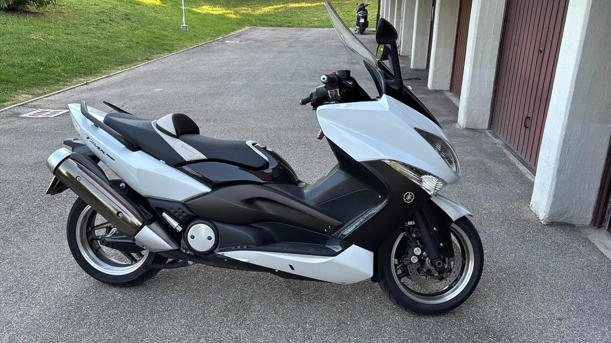 Yamaha T-Max 500 White Max (2010 - 11) 
