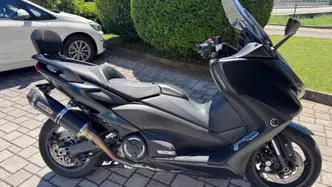 Yamaha T-Max 560 Tech Max (2022 - 24) usata