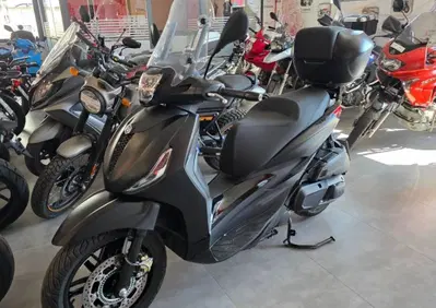 Piaggio Beverly 400 ABS-ASR (2021 - 24) - Annuncio 10043140