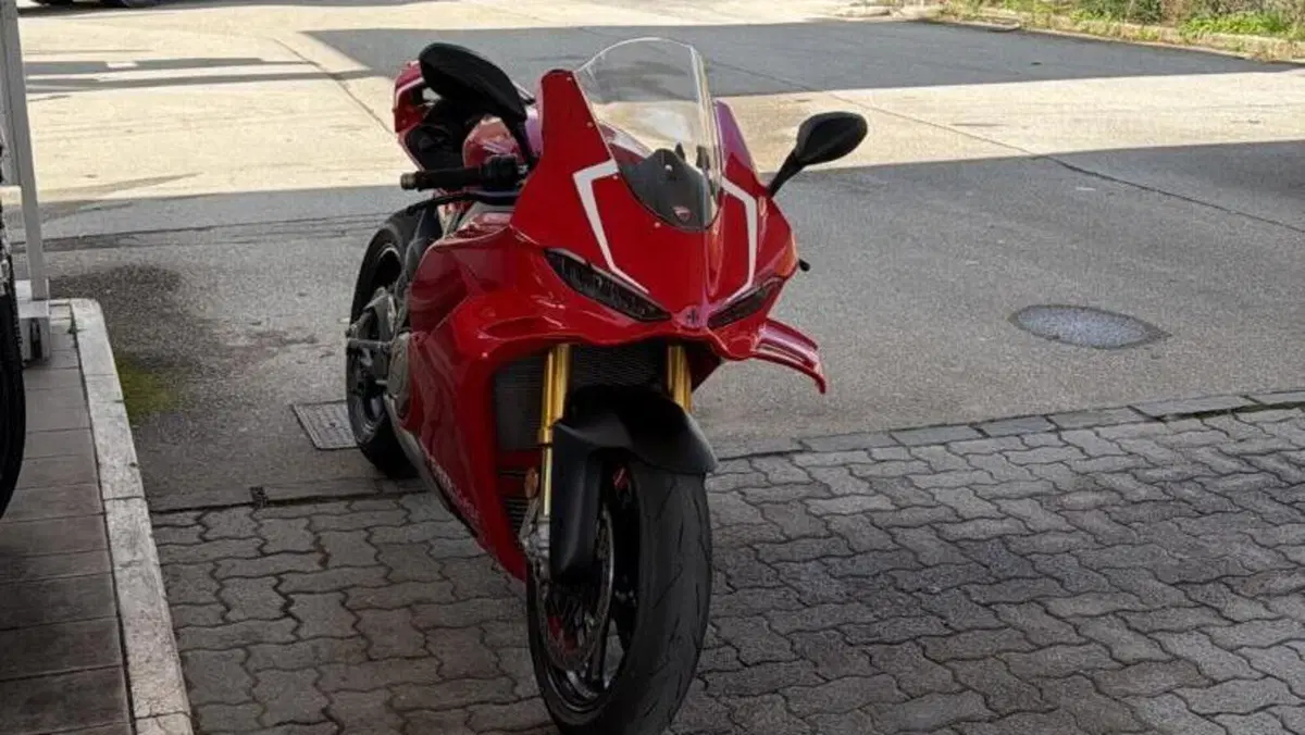 Ducati Panigale V4 S (2025 - 26)  (2)