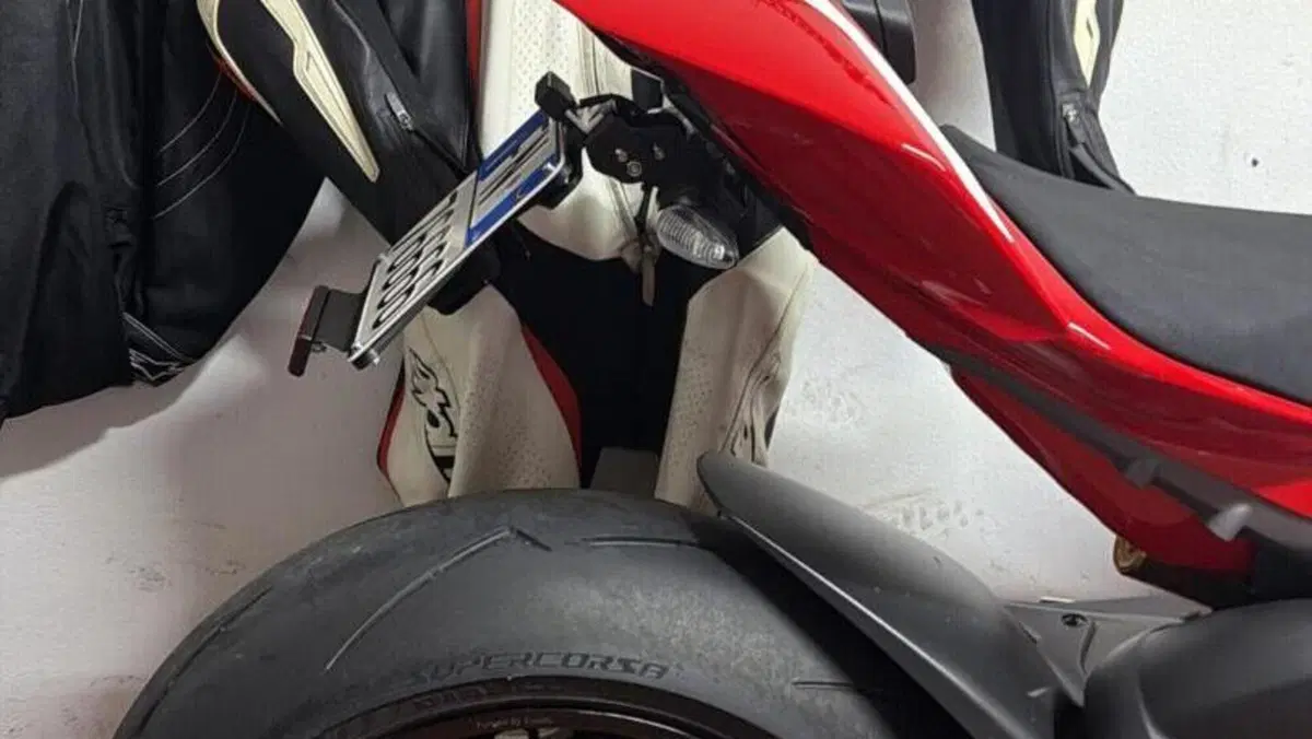 Ducati Panigale V4 S (2025 - 26)  (3)
