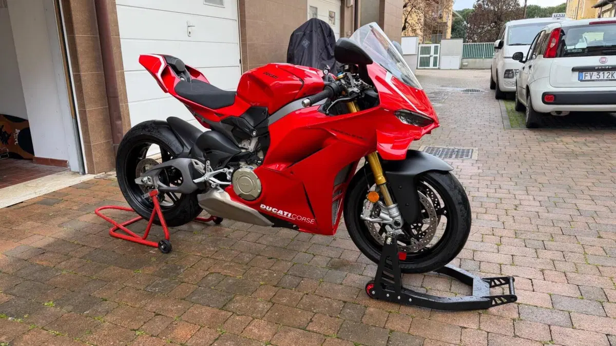 Ducati Panigale V4 S (2025 - 26)  (8)