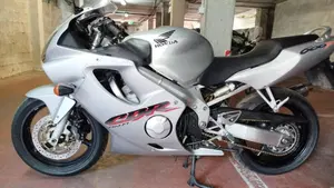 Honda CBR 600 F (2001 - 06)  (10)