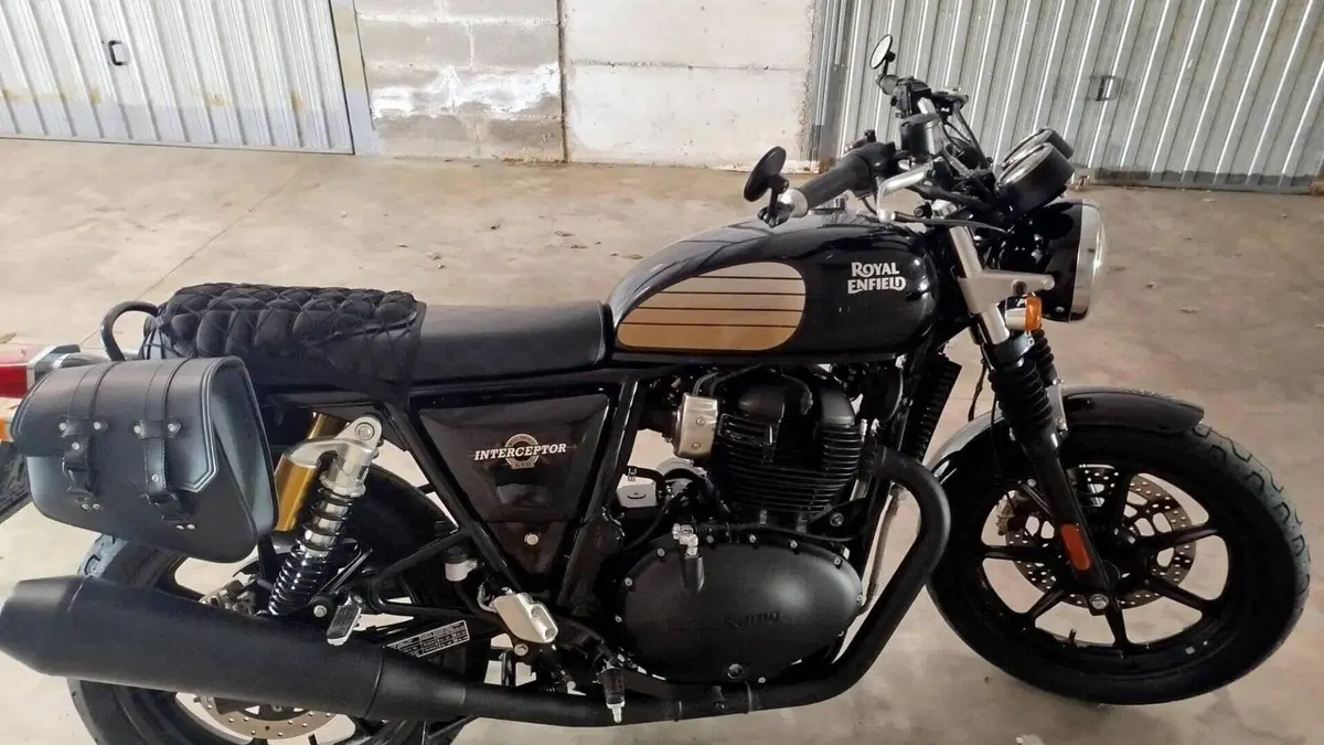 Royal Enfield Interceptor 650 (2021 - 26)  (3)